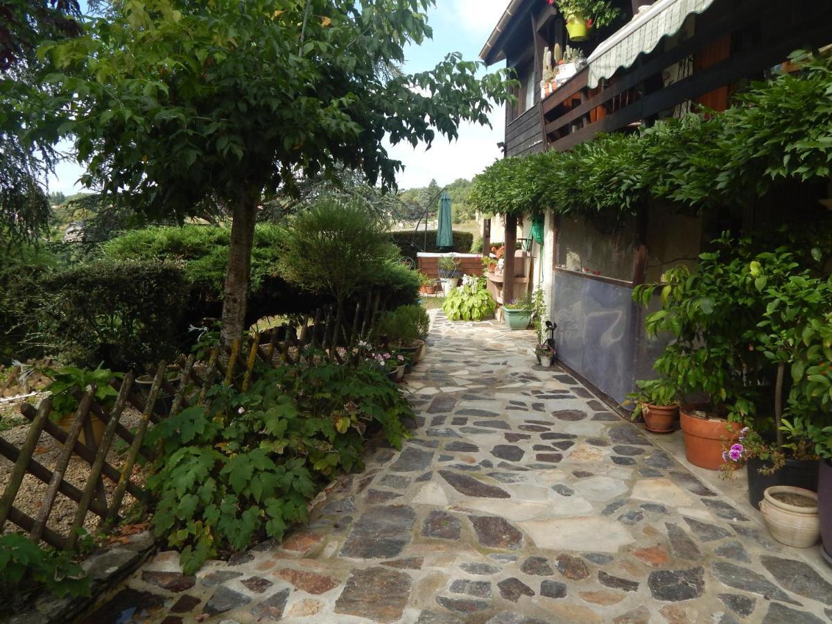 The Petite Chalet Chambre D'Hotes L'Isle-Jourdain  ภายนอก รูปภาพ