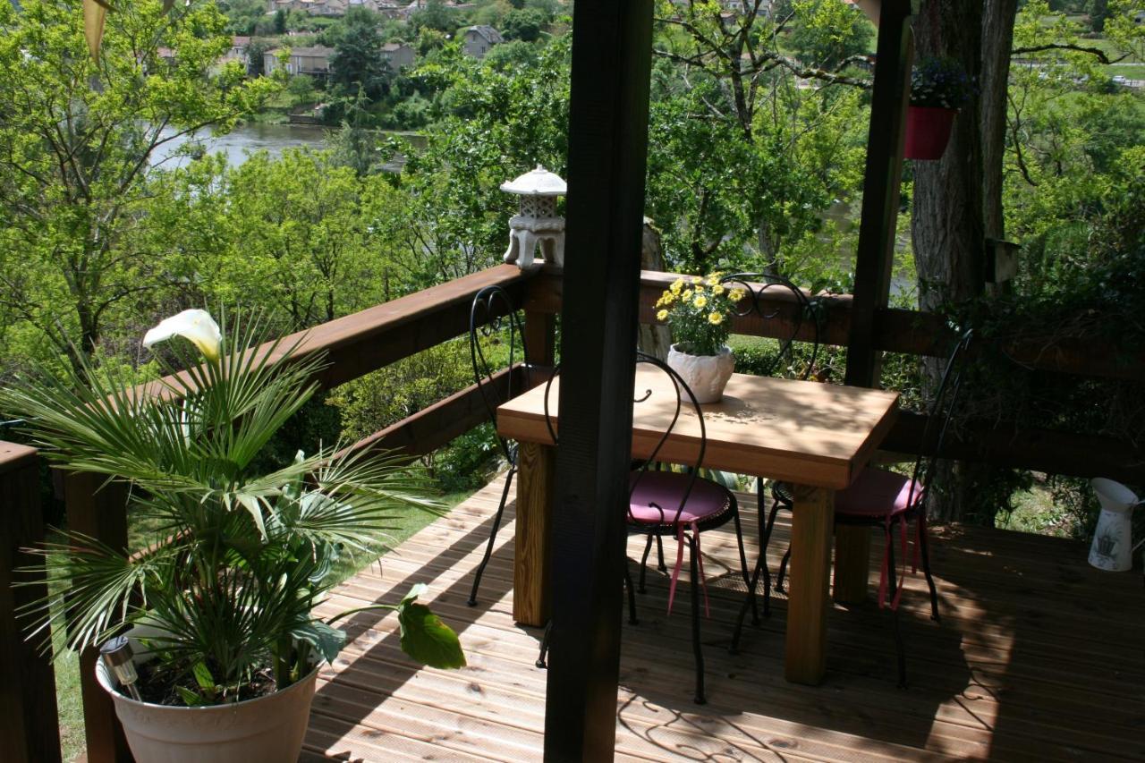 The Petite Chalet Chambre D'Hotes L'Isle-Jourdain  ภายนอก รูปภาพ