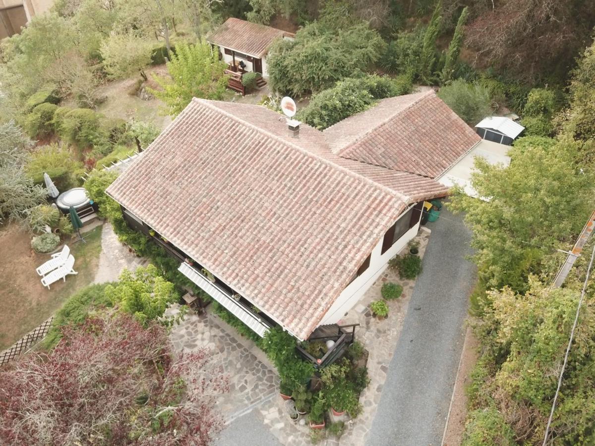 The Petite Chalet Chambre D'Hotes L'Isle-Jourdain  ภายนอก รูปภาพ
